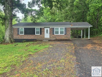 /international/us/961-southland-dr-martinsville-va-110107666284/