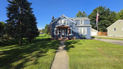 /international/us/524-s-4th-street-delavan-wi-110120016990/