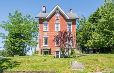 /international/us/33-cliff-street-beacon-ny-110108364097/