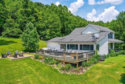 /international/us/26110-big-pine-road-rockbridge-oh-110100755585/