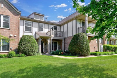 /international/us/210-rosehall-drive-lake-zurich-il-110108470809/