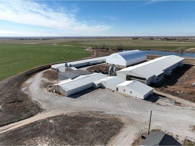 /international/us/19900-county-road-n-fort-morgan-co-110120419444/