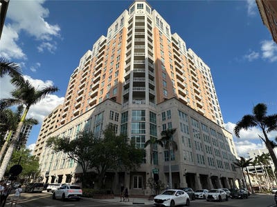 /international/us/1350-main-street-sarasota-fl-110106349301/