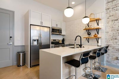 /international/us/2212-morris-avenue-birmingham-al-110104782639/