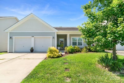 /international/us/3296-saddlebrook-drive-midland-nc-110100389609/