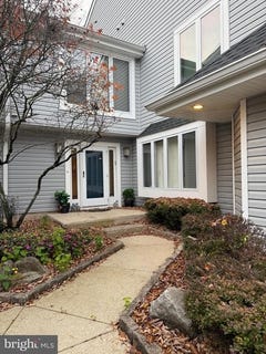 /international/us/203-sunshine-lakes-drive-voorhees-nj-110103705942/