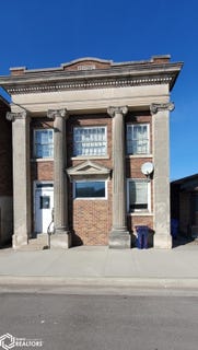 /international/us/309-3rd-street-grafton-ia-110105848502/