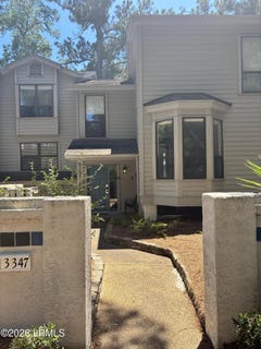/international/us/17-lake-forest-drive-hilton-head-island-sc-110108576318/