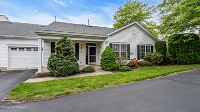 /international/us/19-silverside-road-lakewood-nj-110107868453/