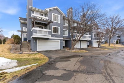 /international/us/15665-24th-avenue-n-plymouth-mn-110106979988/