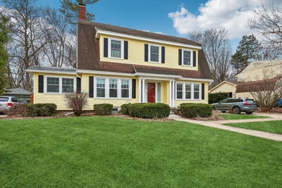 /international/us/2220-knapp-street-ames-ia-110106444071/