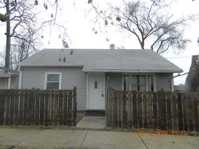 /international/us/202-n-loucks-street-aurora-il-110106448022/