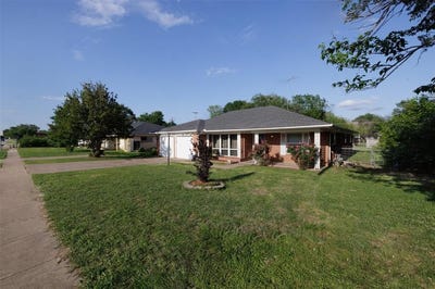 /international/us/6309-stonewall-street-greenville-tx-110099397825/