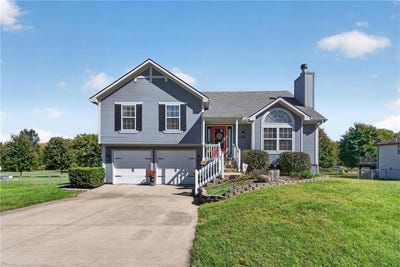 /international/us/15709-terry-avenue-belton-mo-110120418233/
