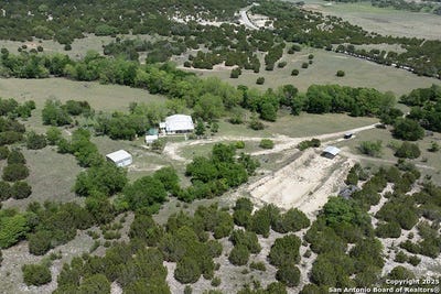 /international/us/287-county-rd-2722-lometa-tx-110099320257/