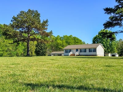 /international/us/655-hill-top-road-clarksville-va-110107381818/