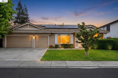 /international/us/744-vasconcellos-ave-manteca-ca-110107826583/