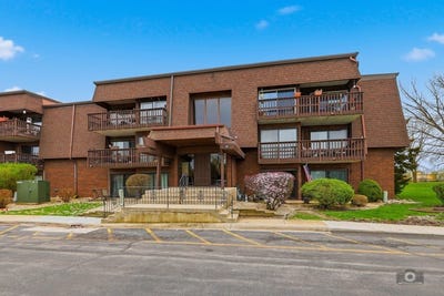 /international/us/1619-richmond-avenue-joliet-il-110107333949/