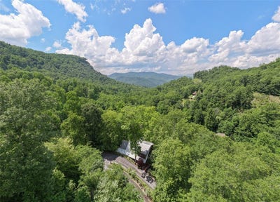 /international/us/3605-pilot-knob-road-road-glenville-nc-110100878630/