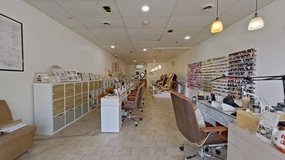 /international/us/high-st-westwood-ma-110102137621/