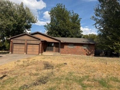 /international/us/2805-nw-hilltop-dr-lawton-ok-110110337405/