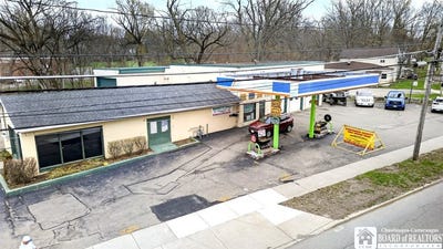 /international/us/80-water-street-fredonia-ny-110107210755/