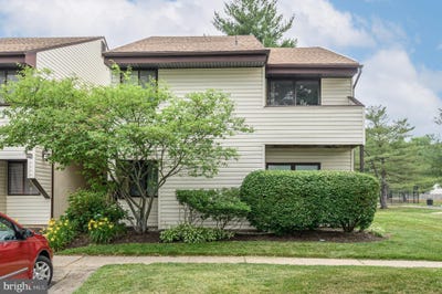 /international/us/38-a-e-daisy-lane-mount-laurel-nj-110108823568/