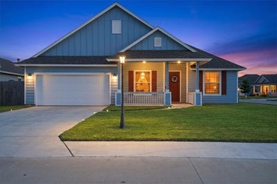 /international/us/157-shady-terrace-rockport-tx-110108077751/