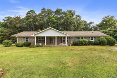 /international/us/247-w-willow-tree-lane-union-grove-al-110120488618/