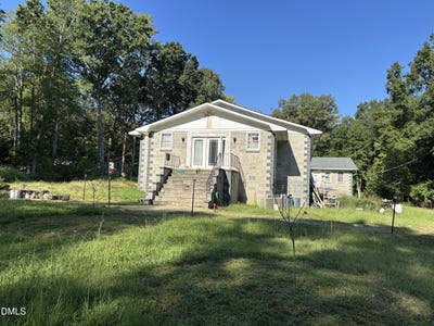 /international/us/5728-green-pine-road-cedar-grove-nc-110110254657/