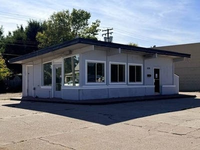 /international/us/620-e-4th-street-north-platte-ne-110120063298/