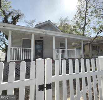/international/us/5711-j-street-fairmount-heights-md-110099072769/