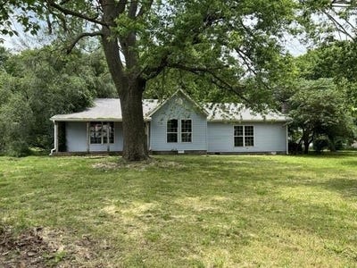/international/us/302-mitchell-street-greenfield-mo-110101402834/?lang=de