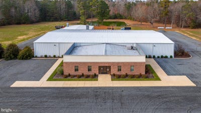 /international/us/4630-crisfield-highway-crisfield-md-110105872918/