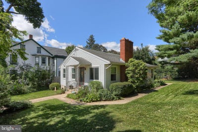 /international/us/105-locust-street-lebanon-pa-110120128957/
