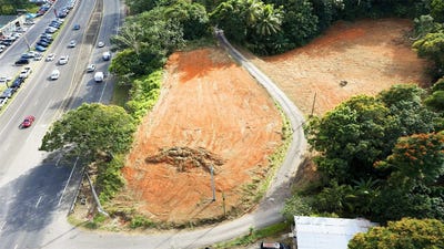/international/us/bo-naranjo-carretera-2-km-138-2-int-aguada-pr-110104603664/