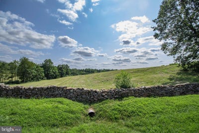 /international/us/clarendon-farm-drive-marshall-va-110101475733/?lang=zh-cn