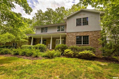 /international/us/1127-cedar-ridge-lane-carbondale-il-110097836581/?lang=en