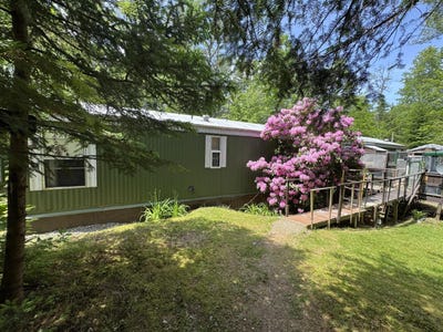 /international/us/70-lincolnville-avenue-searsmont-me-110100317010/