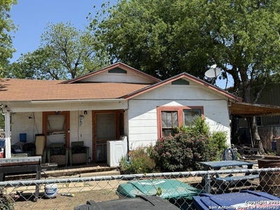 /international/us/1915-pasadena-st-san-antonio-tx-110098596458/