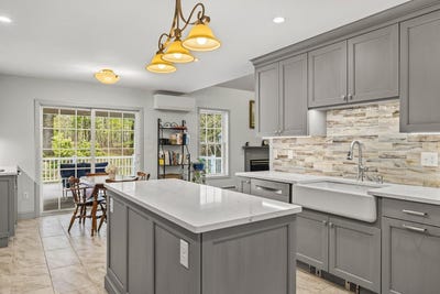 /international/us/9-homestead-lane-brentwood-nh-110107960509/