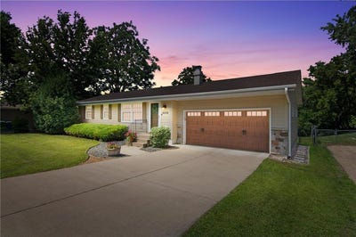 /international/us/16510-temple-drive-n-minnetonka-mn-110101002229/