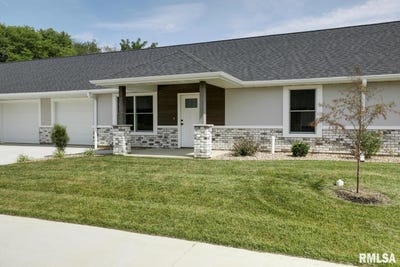 /international/us/2807-n-23rd-street-quincy-il-110100999171/