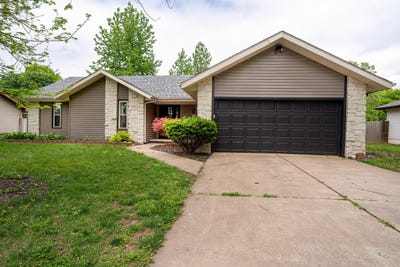 /international/us/303-raintree-street-nixa-mo-110107553382/