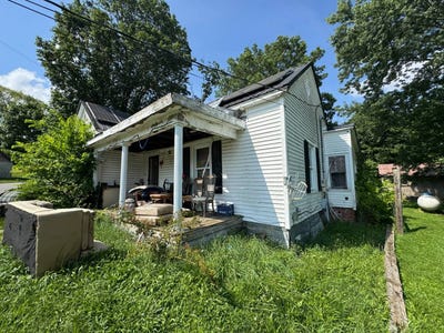 /international/us/1146-nepton-rd-ewing-ky-110100920448/