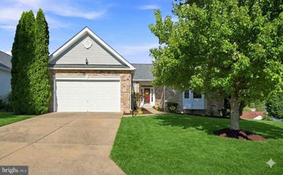 /international/us/16469-sparkling-brook-loop-dumfries-va-110110223659/