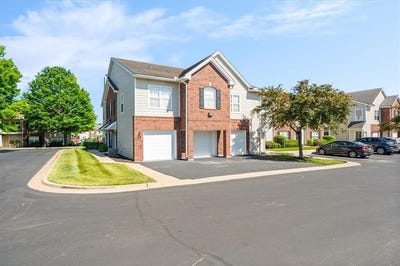 /international/us/11612-tomahawk-creek-parkway-leawood-ks-110108393689/