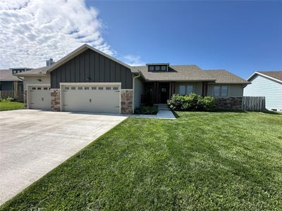 /international/us/213-vail-street-dodge-city-ks-110109208983/