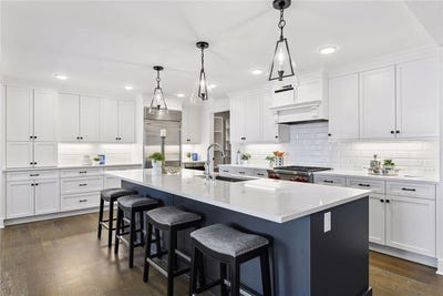 /international/us/222-ferndale-road-s-wayzata-mn-110106615416/