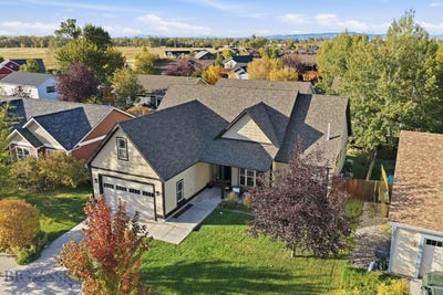 /international/us/105-cedar-shade-lane-bozeman-mt-110120092520/